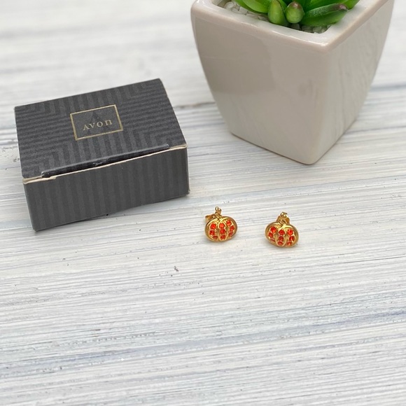 VTG Avon PUMPKIN Earrings - Picture 4 of 14